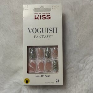 KISS Voguish Fantasy Nails with Silver Glitter and Nude